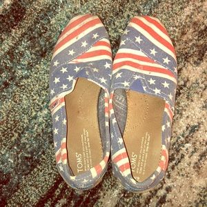 Red white and Blue Toms